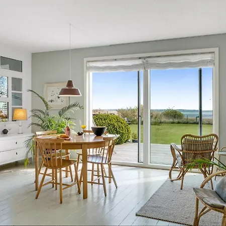 Cozy In With House Sea View Rørvig