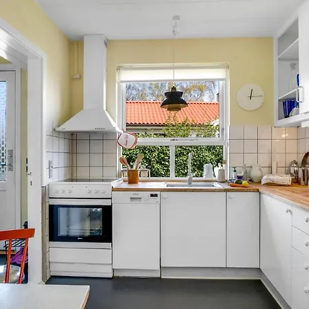 Cozy In With House Sea View